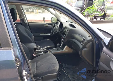 2011 Subaru Forester 2.5X Premium z USA, uszkodzony, nr VIN JF2SHADC8BH761845